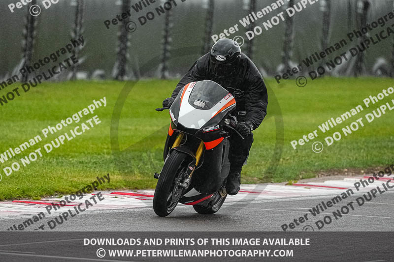 donington no limits trackday;donington park photographs;donington trackday photographs;estoril;event digital images;motorbikes;no limits;no limits trackdays;peter wileman photography;portugal;trackday;trackday digital images;trackday photos